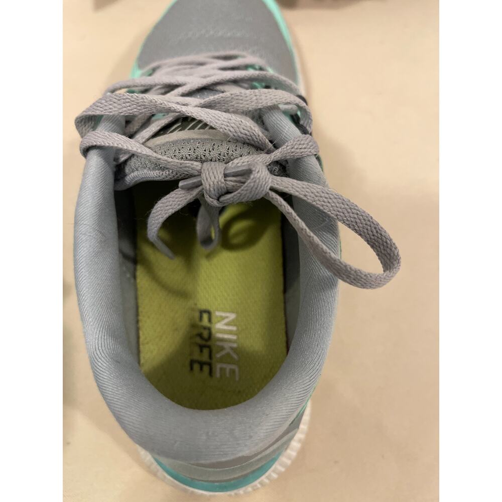 Nike Free 5.0+ Trainers Womens Size 7.5 Gray Green Performance Athleisure Sporty - Picture 4 of 9
